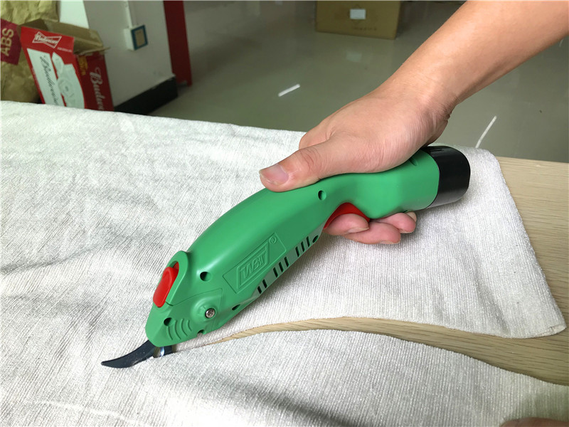 WBT-1 PORTABLE ELECTRIC SCISSORS - Infinity FRP Supply